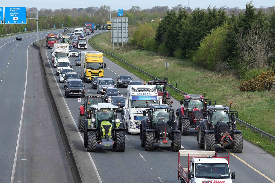 Fuel protest convoy makes its way along the M3 near Clonee