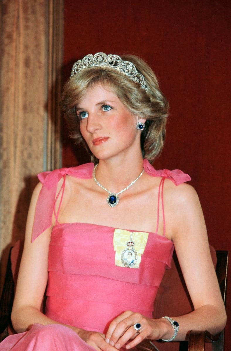 In recent months, the royal has made a deliberate shift away from her $517,000 sapphire, once worn by Princess Diana, opting instead for a more understated approach to public appearances. 