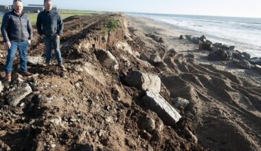 Wexford farmers fighting to keep sea at bay as minister commits to visiting area ravaged by coastal erosion