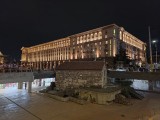 Low-light comparison, main camera (1x), max night mode: Galaxy S26 Ultra - 23mm, f/1.4, ISO 160, 1/13s (4000x3000px) - Samsung Galaxy S26 Plus vs. Galaxy S26 Ultra