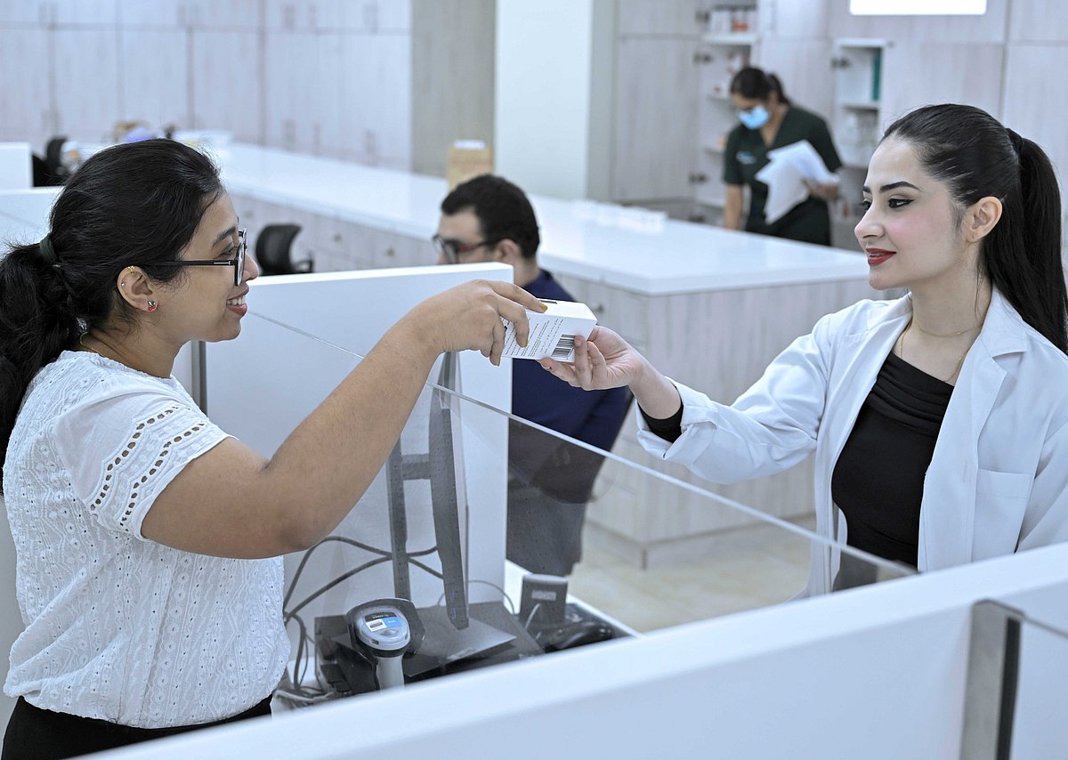 Emirates Drug Establishment, Global Pharma Firms Ensure Steady Medicine, Vaccine and Medical Tech Flows