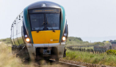 Westport services suspended after fire in undercarriage of train between Athlone and Roscommon - The Journal