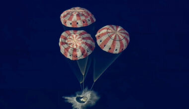 'What a journey': Artemis astronauts splash down into Pacific Ocean - The Journal