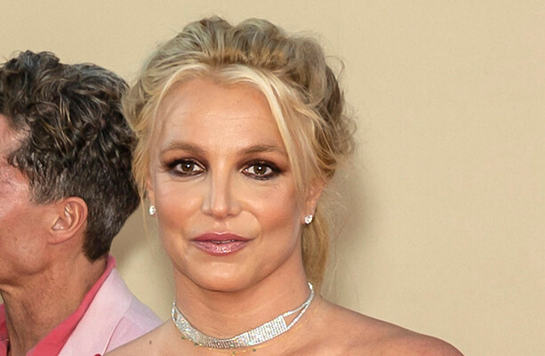 Britney Spears enters voluntary rehab weeks after arrest for driving under the influence - The Journal