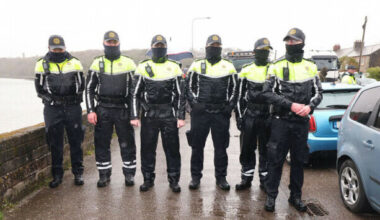 Commissioner 'appalled' as gardaí who policed protests are doxxed and threatened online - The Journal