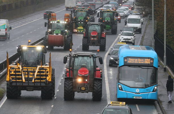 Tractors cause traffic disruption in Belfast with go-slow convoy protesting fuel prices - The Journal