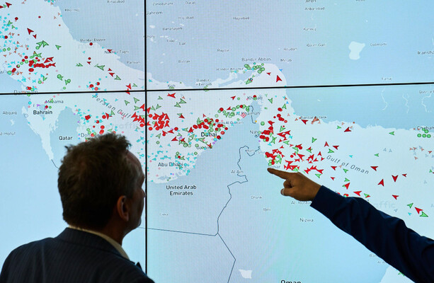 Iran threatens to again close Strait of Hormuz if US blockade continues - The Journal