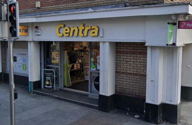Man charged after knife stand-off at Dublin shop denied bail - The Journal