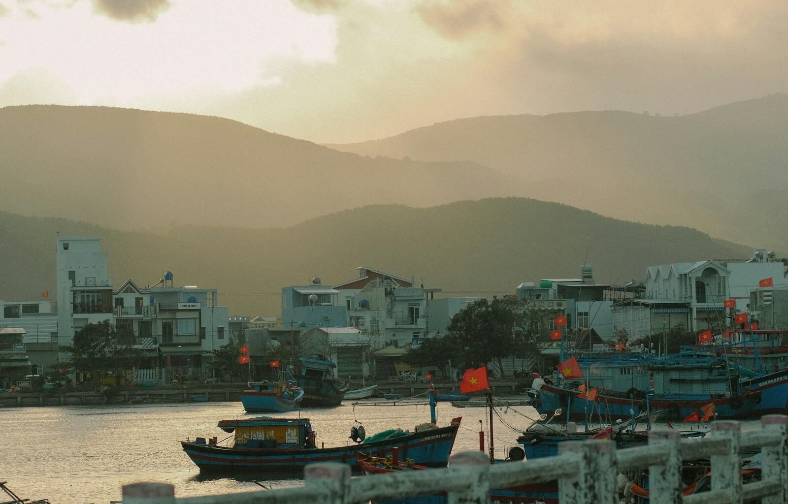 How the Iran-U.S. Conflict Is Quietly Devastating Coastal Asia's Fishing Economy