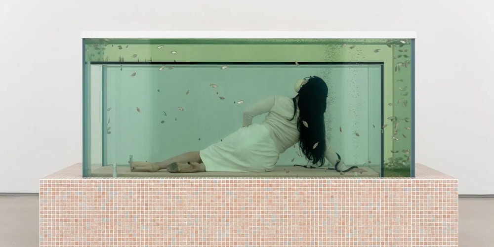 Ariana Papademetropoulos "Glass Slipper" at Thaddaeus Ropac