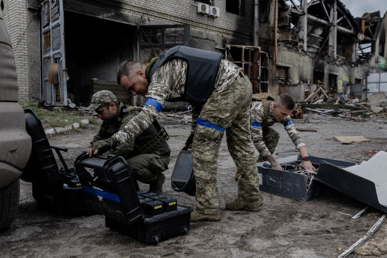 The Bezos Vs. Musk space race is heating up