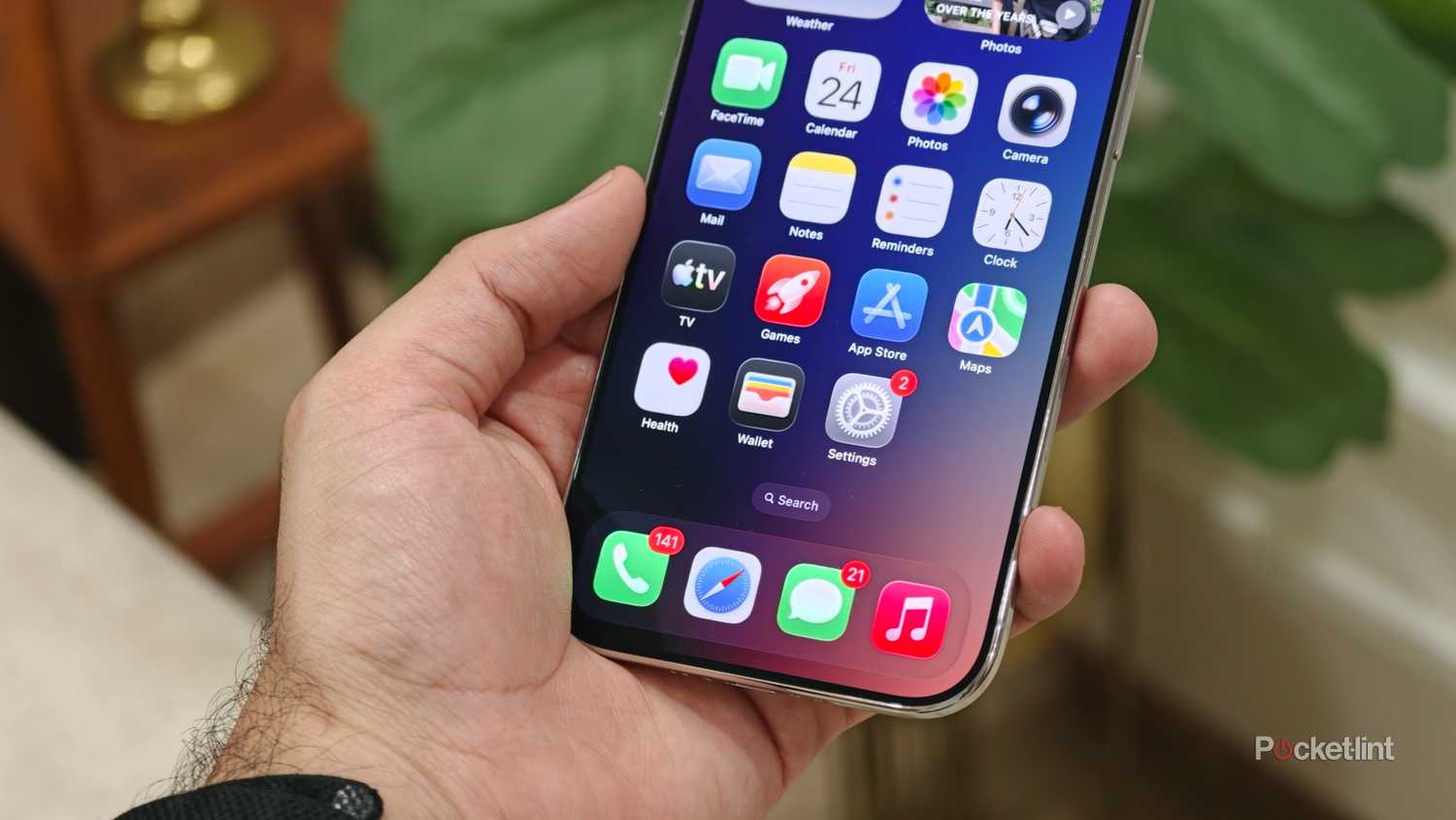 Close up of iPhone Air's home bar