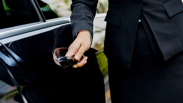 Laois Man On Social Welfare Tells Court He Pays Driver €250 A Week To Drive Him Around