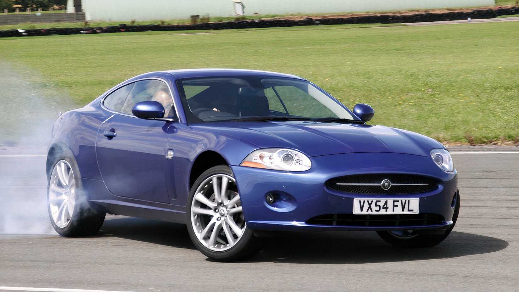 2007 Jaguar XK front, side, on track