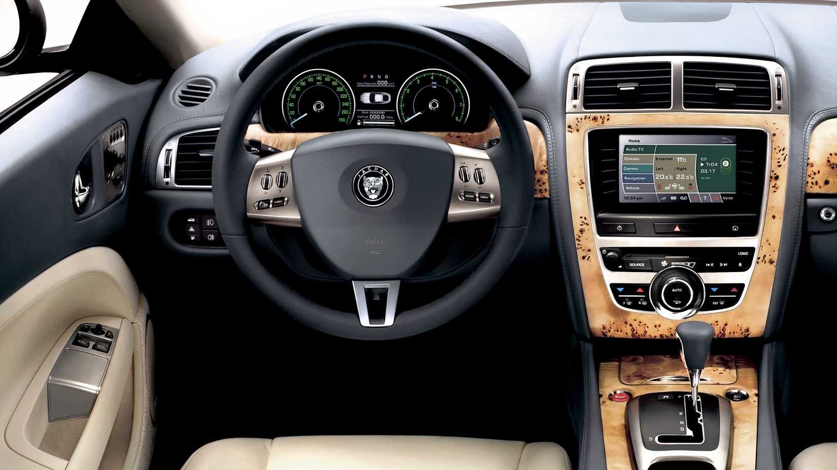 2007 Jaguar XK interior