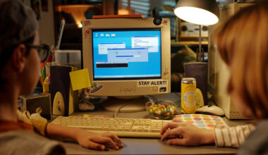 4 '80s Inspired Retro Gadgets You Can Find On Amazon