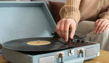 5 Retro Gadgets That Are Making A Comeback