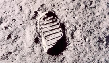 Lunar dust could help build stuff on the moon