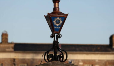 Man and woman arrested after two gardaí assaulted in Donegal