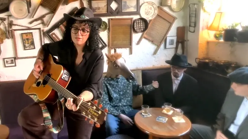 Maria McCormack pours grief into powerful new single