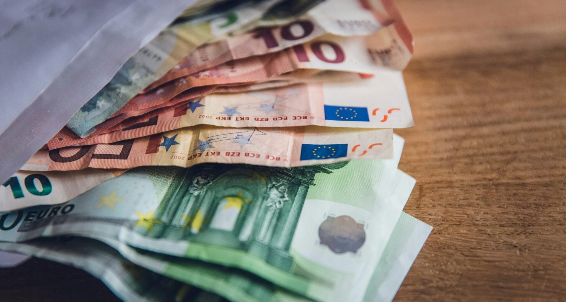 Eurozone Growth Grinds to Halt as Energy Crisis Bites