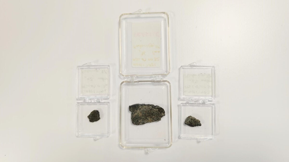 Scientists Found Literal Ink From Ballpoint Pens in Martian Meteorites