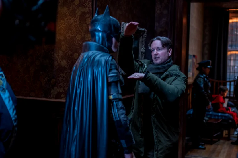 matt reeves batman set robert pattinson Matt Reeves on the set of The Batman with Robert Pattinson