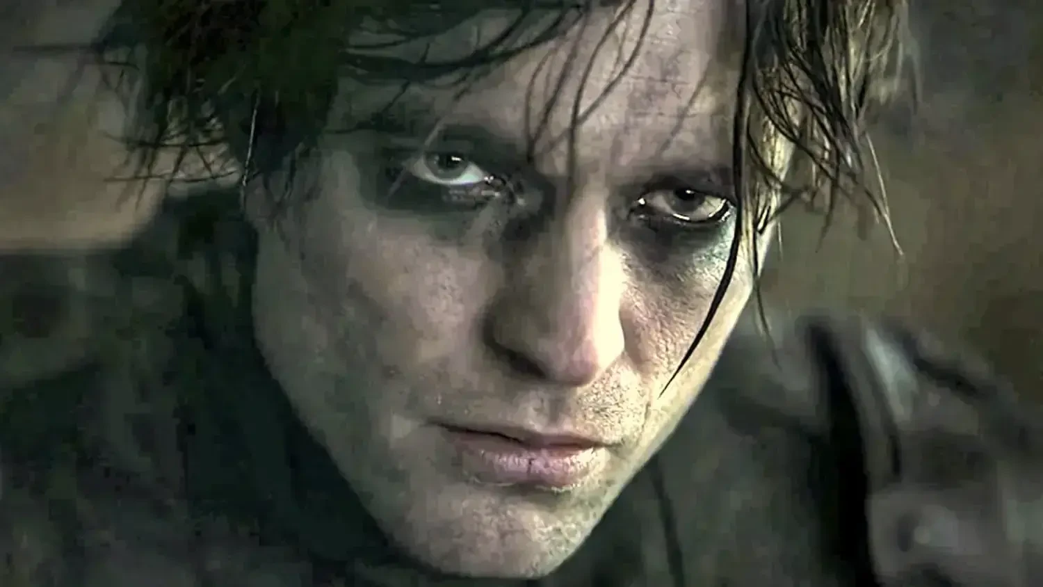 Matt Reeves’ Batman Universe Canceled? Directing New Project Instead Of Batman 3