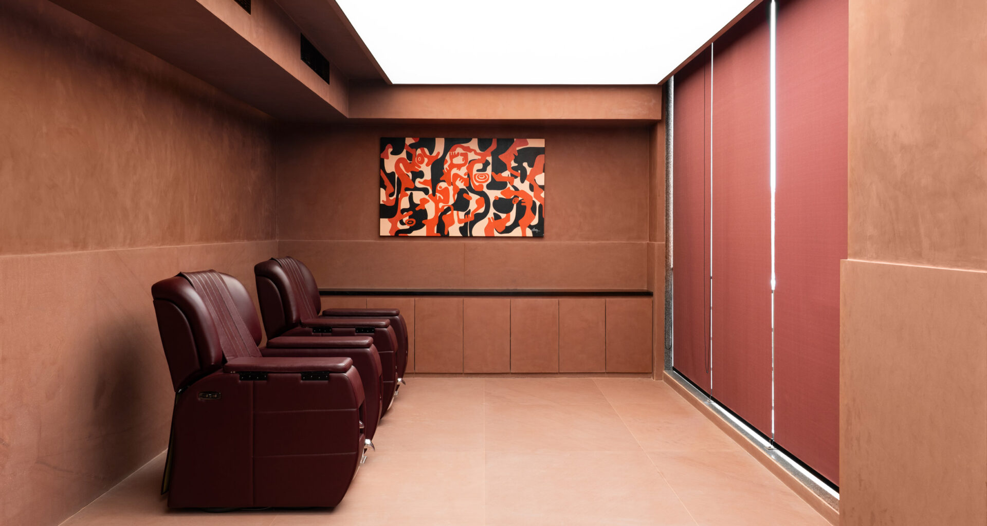 Spaces "melt into one another" at Geetanjali Salon in Ahmedabad