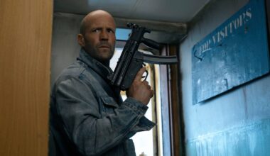 Jason Statham maims a boatload of traffickers in Mutiny trailer