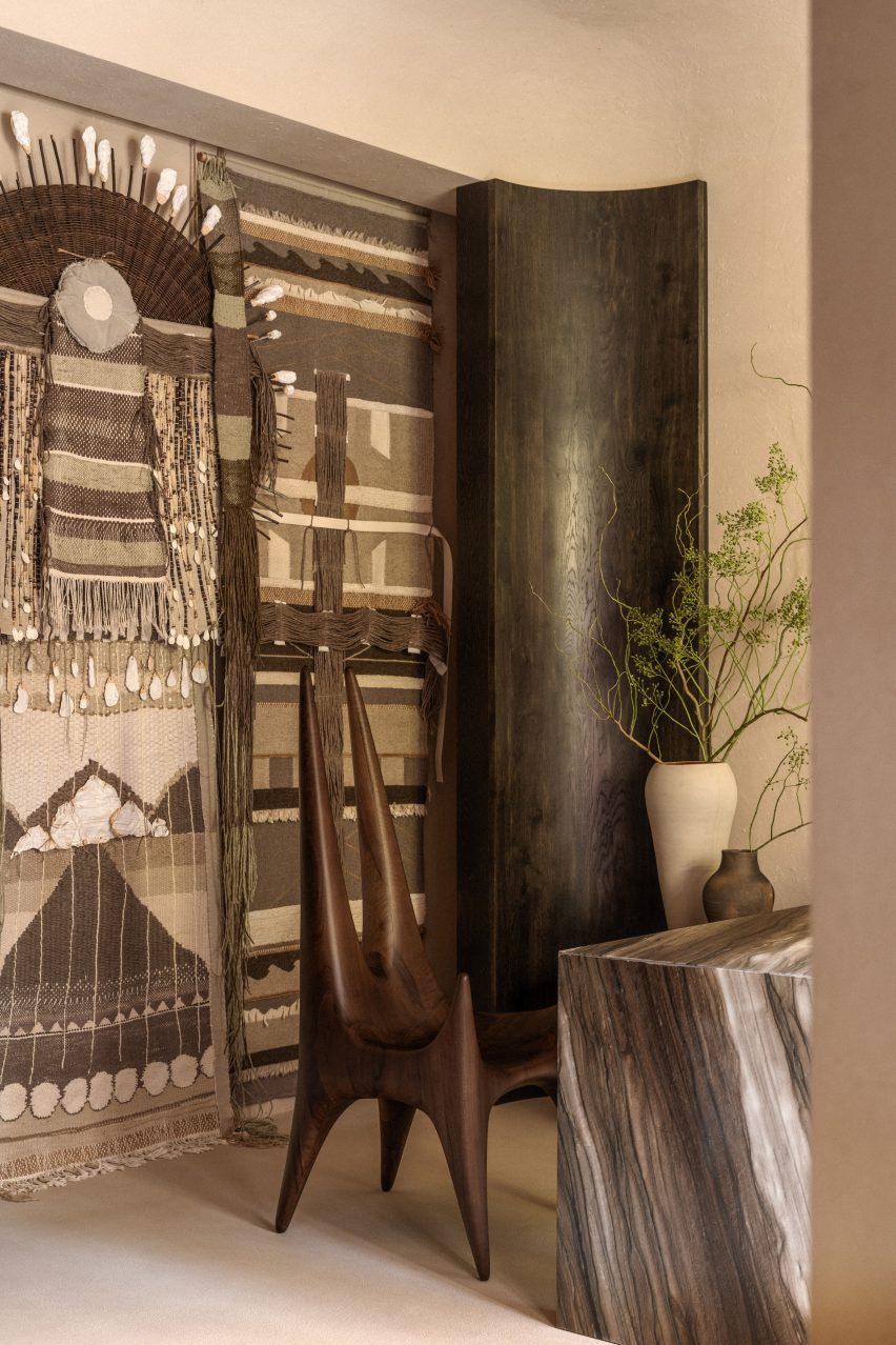 Tactile render walls