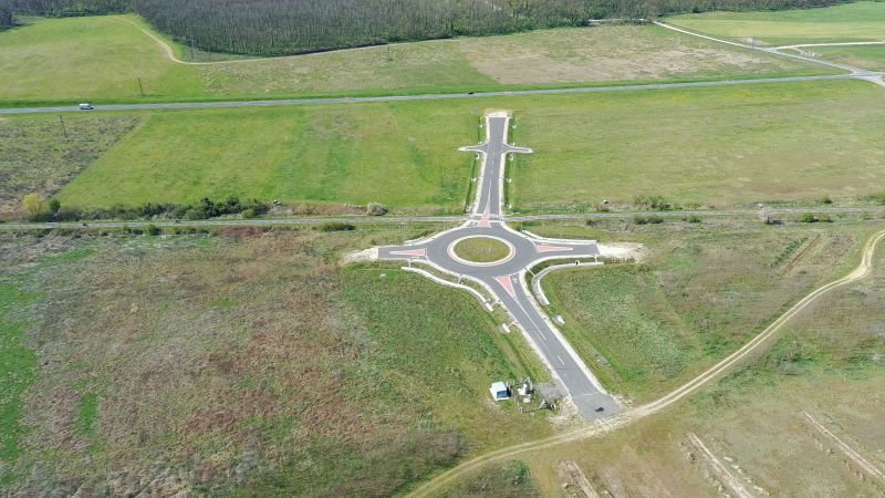 A $1.5 million roundabout from nowhere to nowhere shows the ‘Orbánist economy’