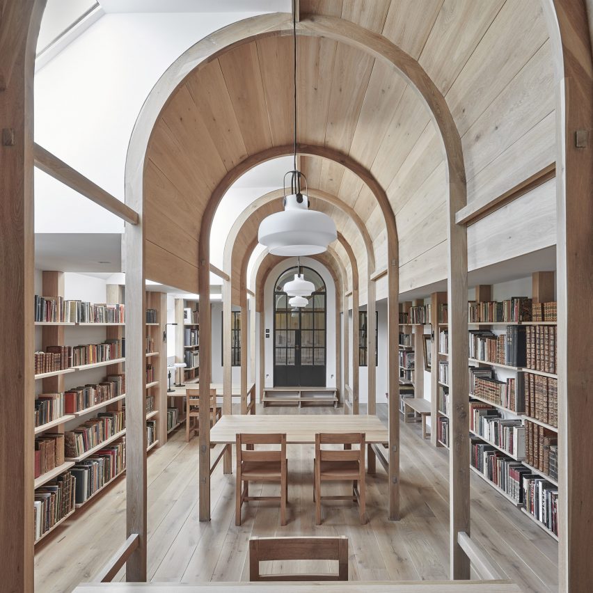 Stanbridge Mill library