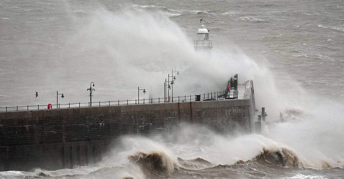 Storm Dave to hit Ireland as Met Éireann warns of 'severe' wind