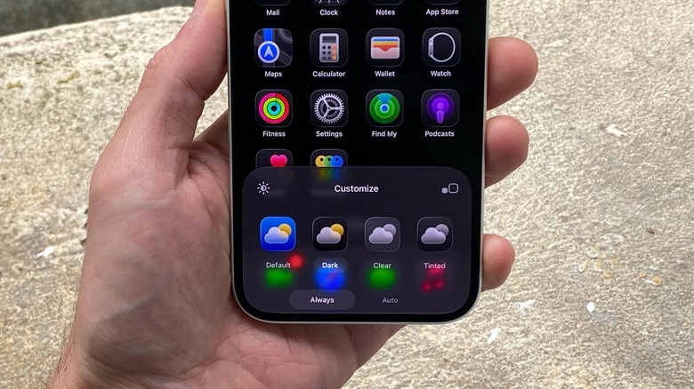 A close-up of editing the color of app icons on iOS 26