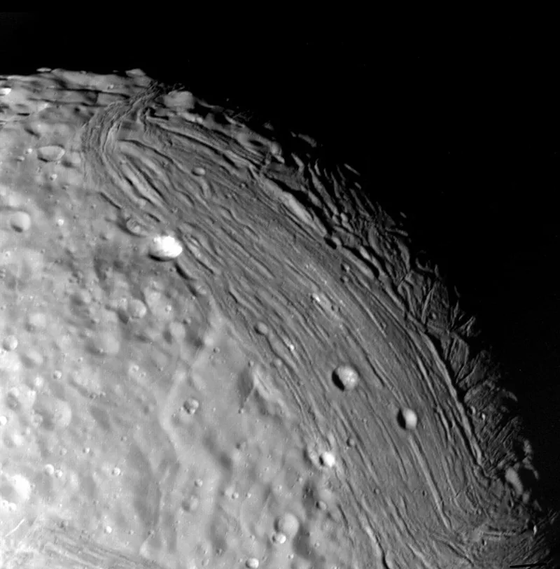 Moon Miranda's rugged surface, as seen by the Voyager 2 spacecraft on 24 January 1986. Credit: NASA/JPL