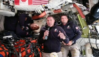 Canada's Artemis II astronaut gives thumbs-up to new space movie 'Project Hail Mary'