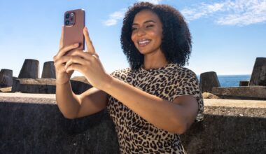 vivo gives people what they want with the V70: ZEISS photography, a huge battery and AI