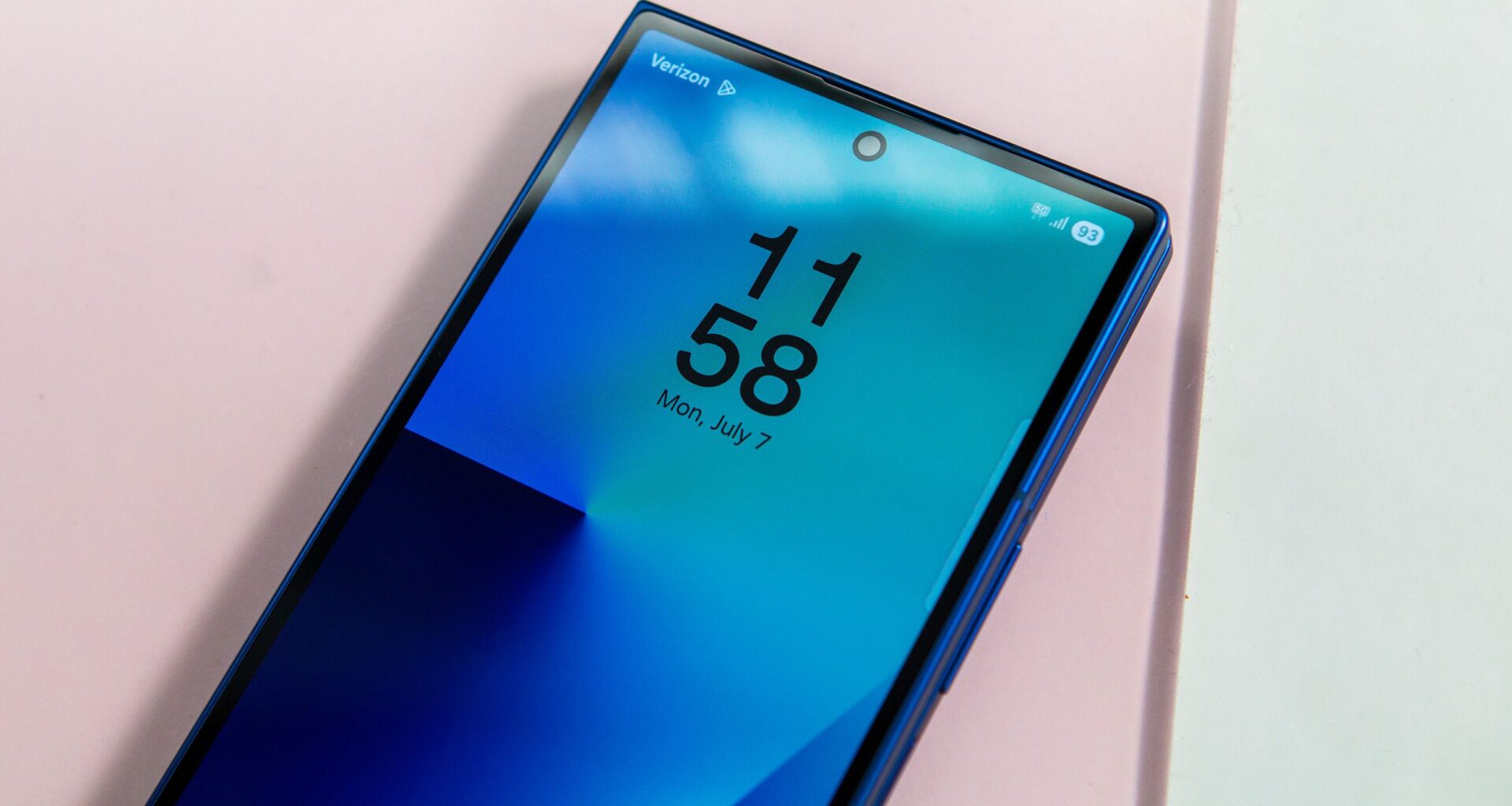 Galaxy Z Fold 8 might use the same display material, and I'm not sure how to feel