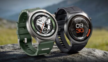 green and black OnePlus Watch 4