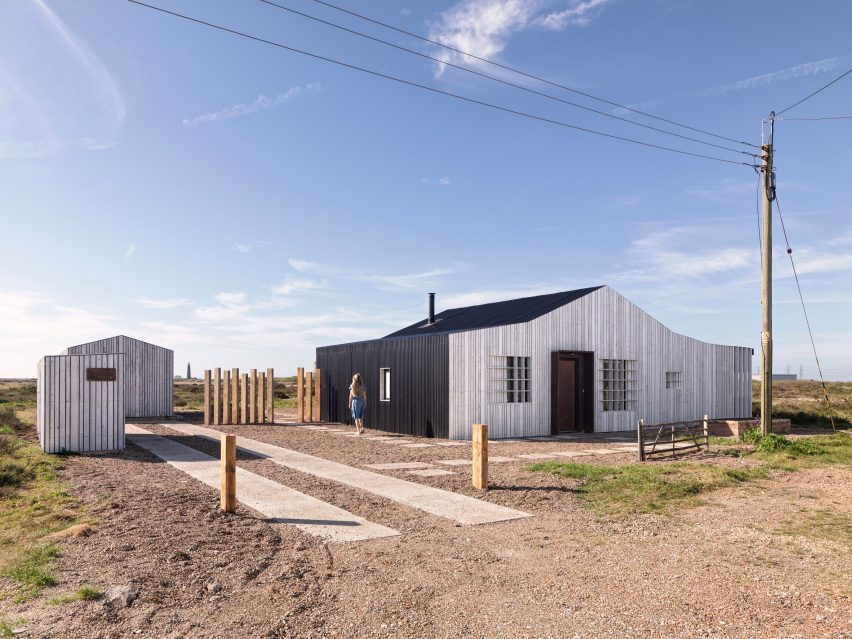 Monochrome home in Dungeness