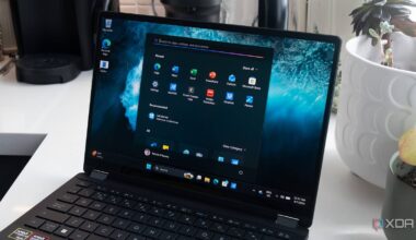 Microsoft says Windows' Secure Lock screen clock deliberately runs up to 30 seconds behind