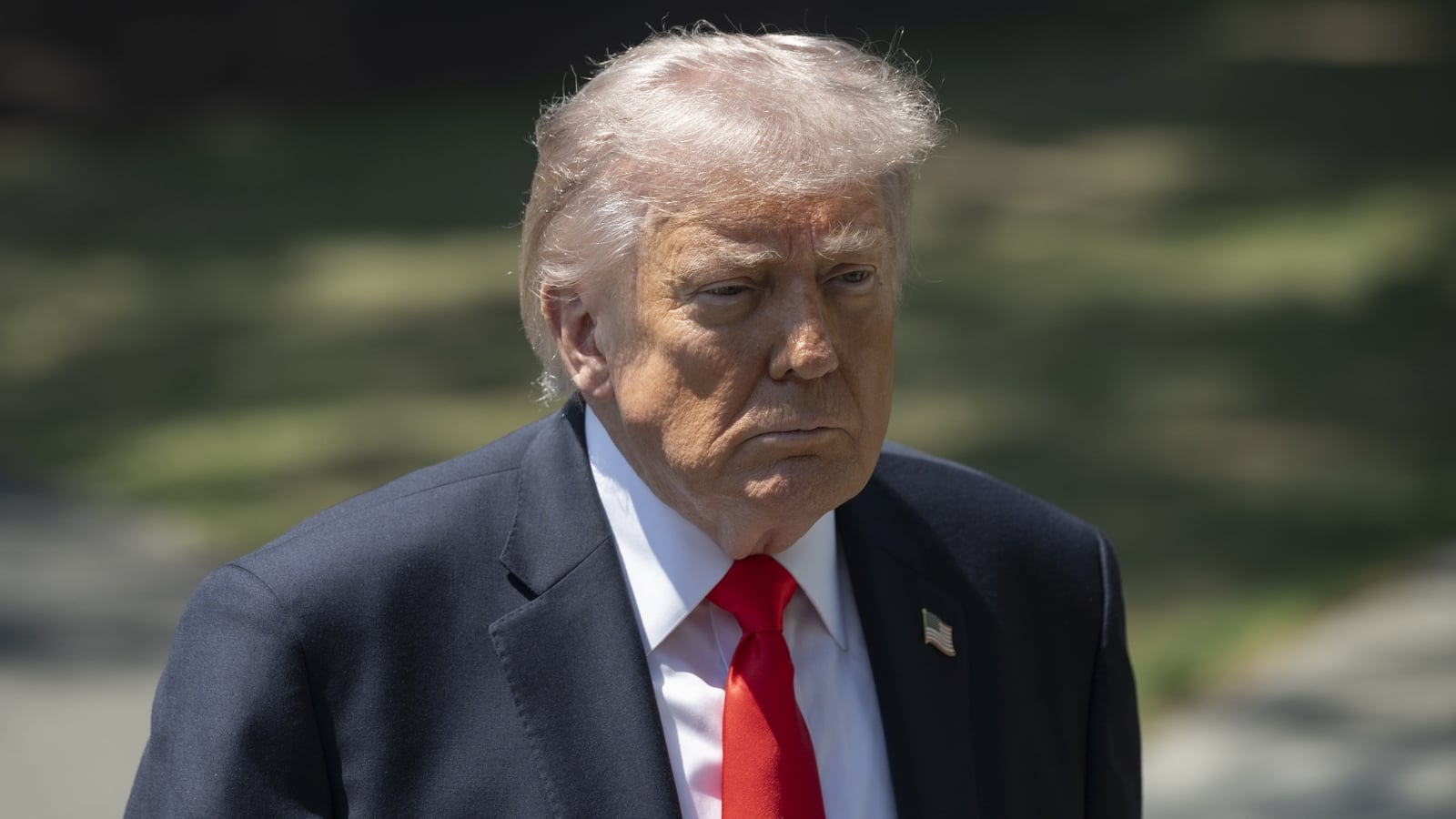 Trump says US to help ships stranded in Strait of Hormuz