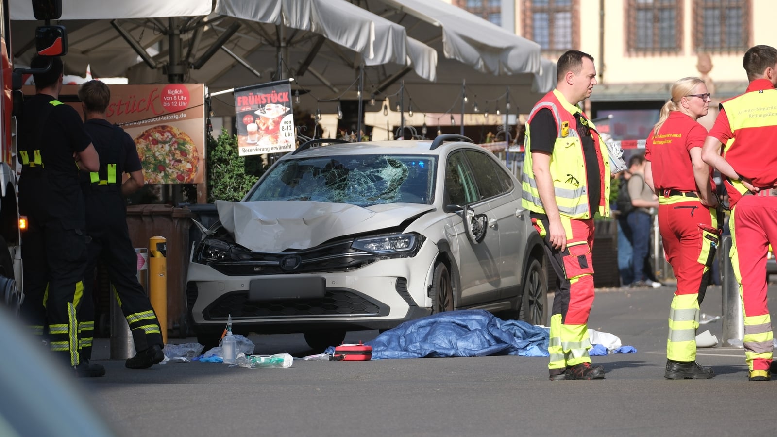 Two dead after car rams into people in Leipzig