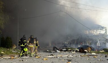 Russian attacks kill 22, ceasefire proposed by Kyiv nears