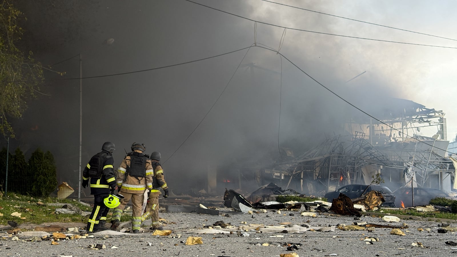 Russian attacks kill 22, ceasefire proposed by Kyiv nears