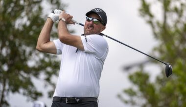 Mickelson withdraws from PGA Championship