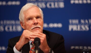 Cable news pioneer and CNN founder Ted Turner dies