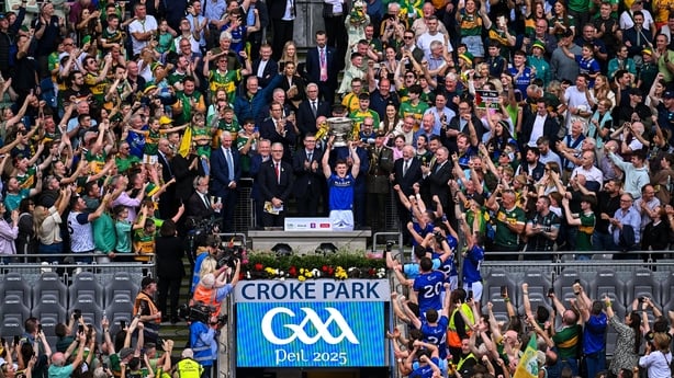 27 July 2025; Kerry captain Gavin White lifts the Sam Maguire Cup after his side's victory in the GAA Football All-Ireland Senior Championship final match between Kerry and Donegal at Croke Park in Dublin. Photo by Piaras Ó Mídheach/Sportsfile