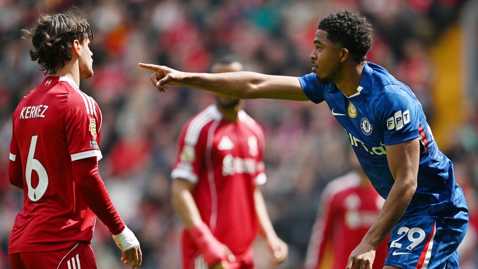 Lacklustre Liverpool held as Chelsea halt losing streak